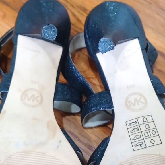Michael Kors Heels Size 9 - Picture 3 of 4